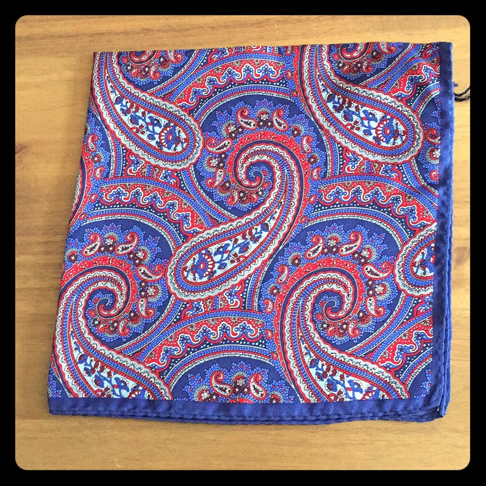NWT CREMIEUX MENS BLUE 100%SILK POCKET SQUARE